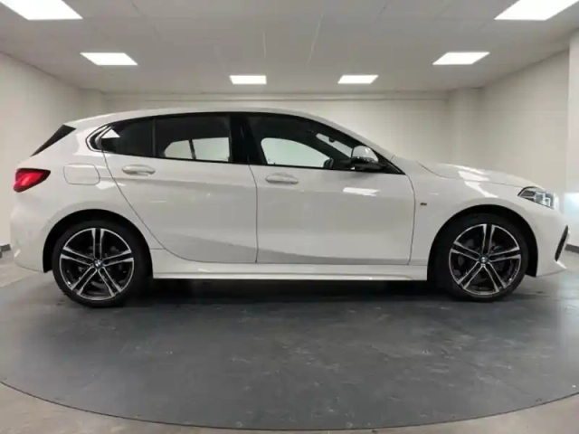 Bmw Serie 1 série 1 118ia 136ch m sport dkg7 — photo 4