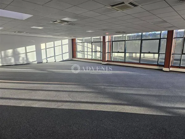 Bureaux 225 m²