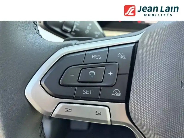 Volkswagen T-Roc 1.5 etsi evo2 hybrid 116 ch dsg7 — photo 12