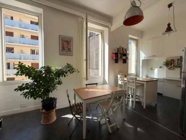 Vente Appartement T3/T4 77 m² Marseille 1er - Quartier Longchamp (Charmant 3 Fenêtres Marseillais)