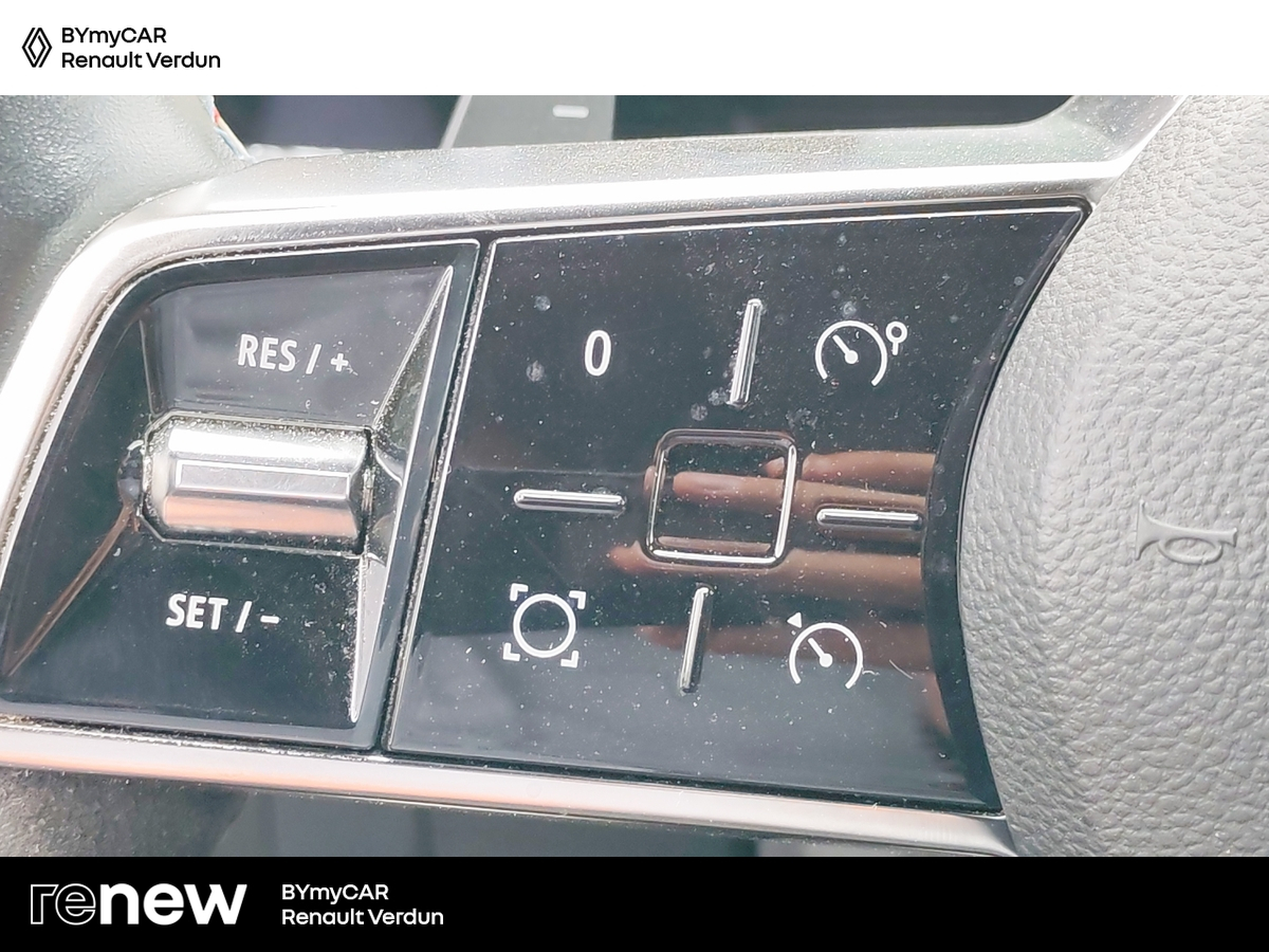 Renault Austral mild hybrid 160 auto — photo 17