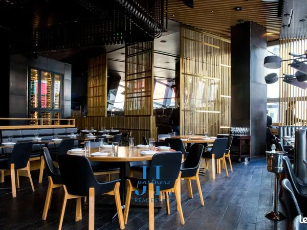 Restaurant 651 m²