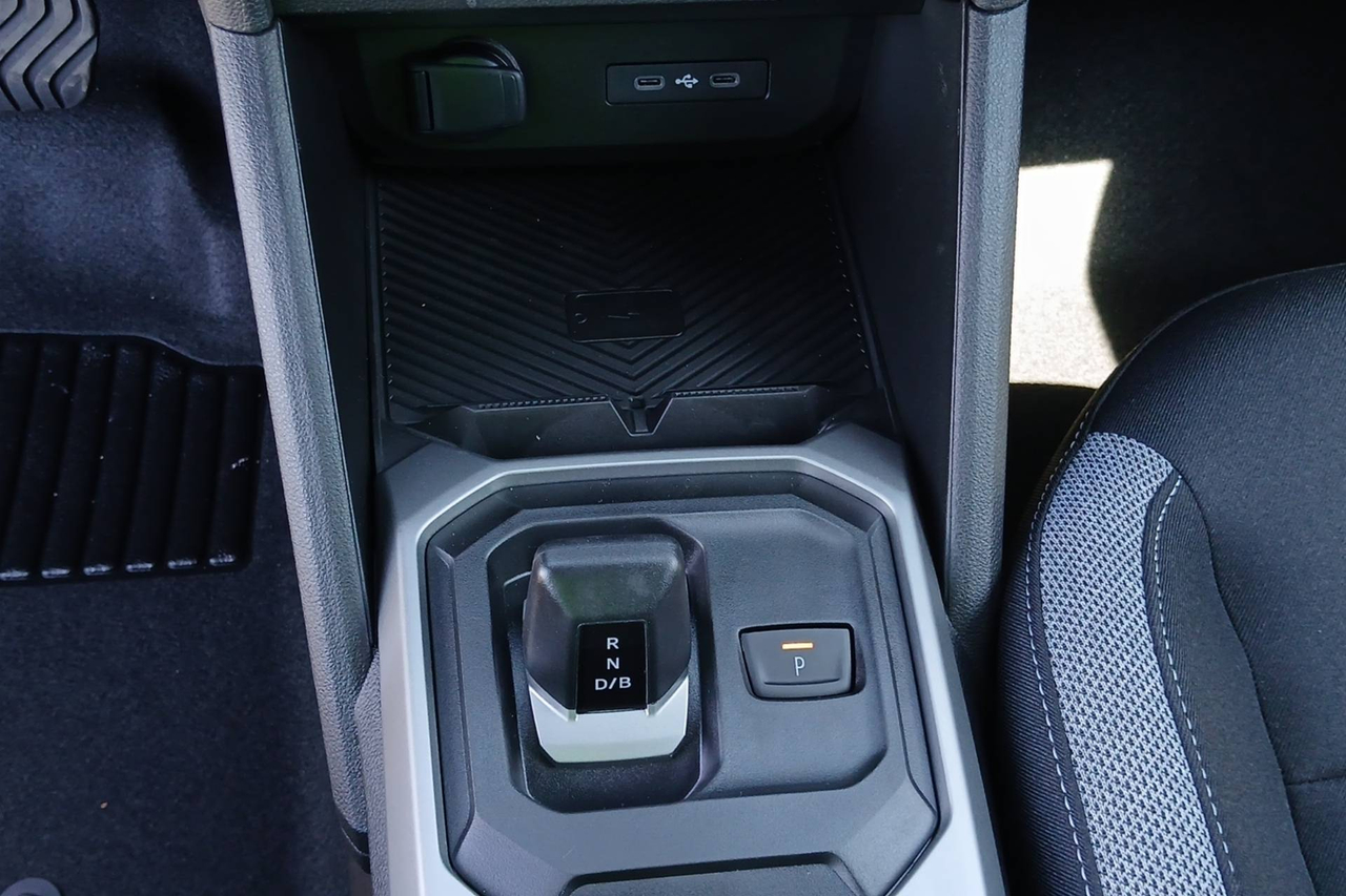 Dacia Duster — photo 16