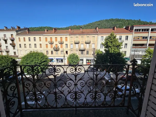 Appartement 5 pièces 156 m²