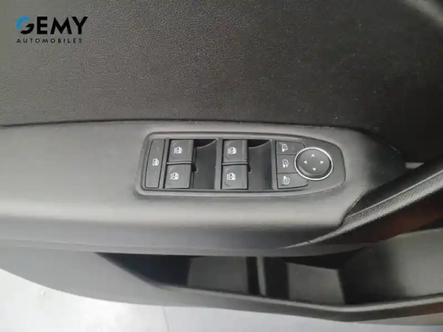 Renault Captur tce 90 - 21 — photo 27