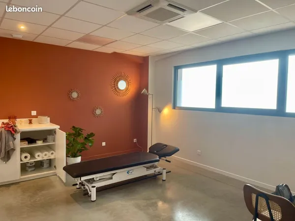 Cabinet professionnel meublé de 20 m² à louer - Pôle de santé à Saint-Paul-lès-Dax