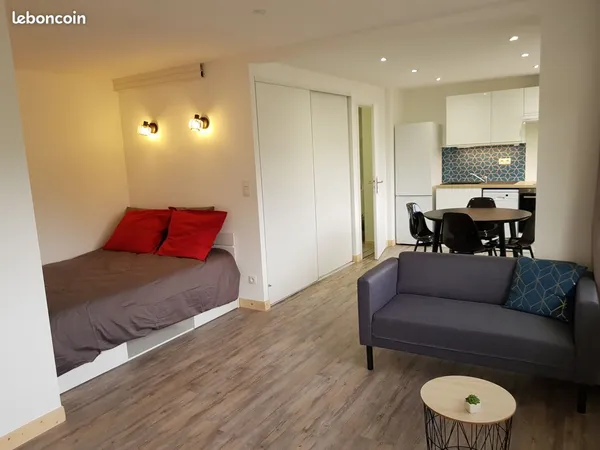 Studio meublé 35m² centre Cluses