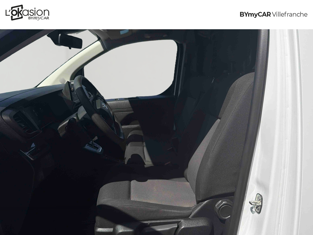 Toyota PROACE CABINE APPROFONDIE LONG 2.0L 140 D-4D BVA8 — photo 11