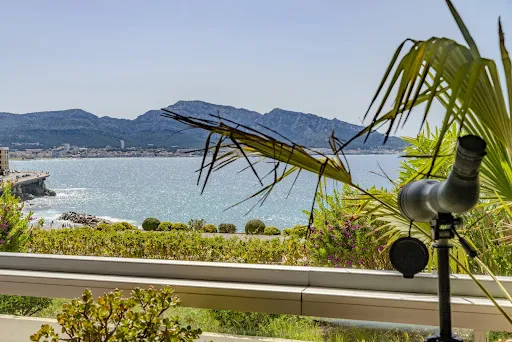 Appartement 6 pièces 180 m²
