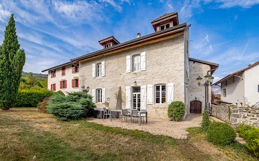 Propriété 8 pièces 235 m²