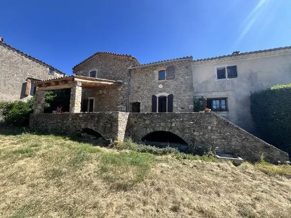 Maison Vente Colognac 7p 185m² 279000€