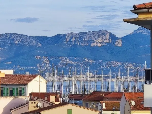 Appartement T2 de 44,30 m2 avec terrasse en jouissance priva