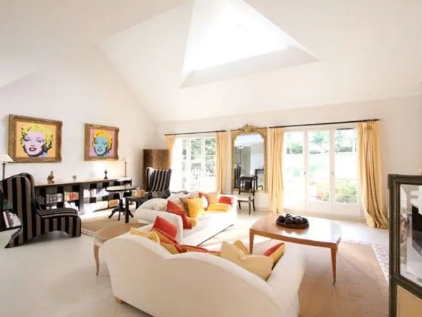 Maison 7 pièces 300 m²