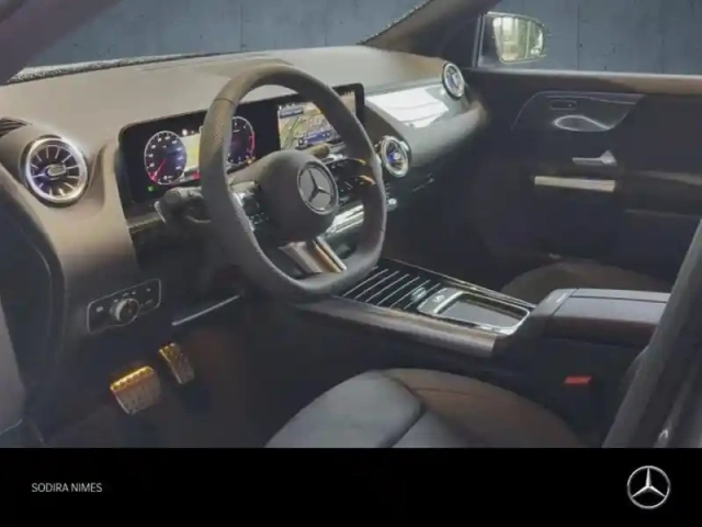 Mercedes Gla 180 d 116ch amg line 8g-dct — photo 7