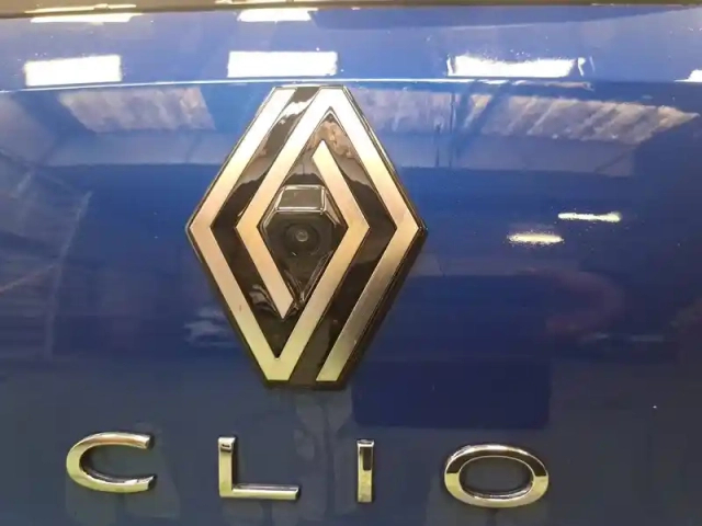 Renault Clio tce 90 ch gsr2 — photo 13