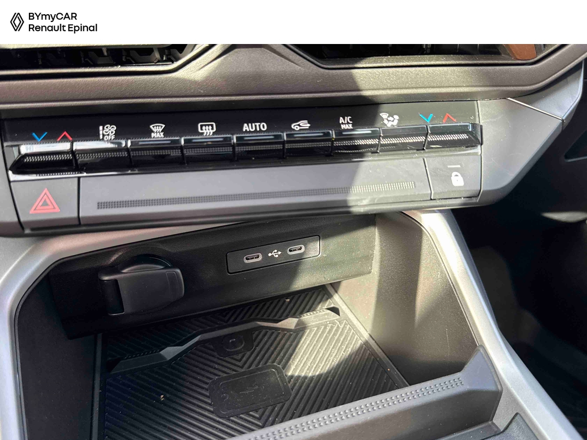 Dacia Bigster Hybrid 155 — photo 17