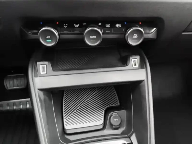 Citroën C4 bluehdi 130 s&amp;s eat8 shine — photo 13