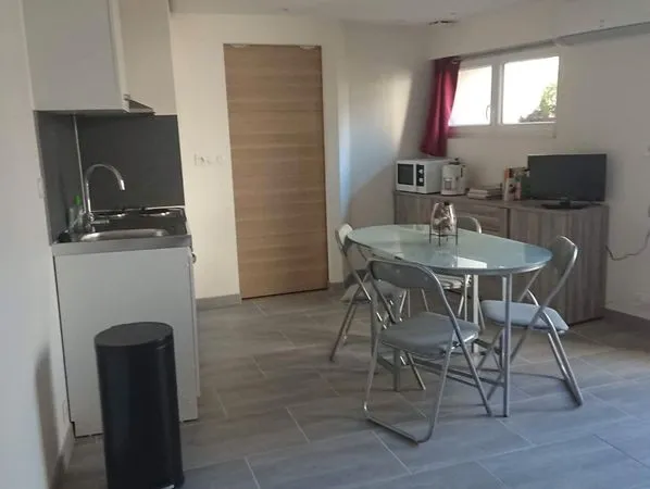 Studio T1 meublé