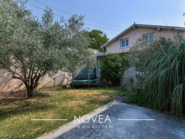Maison individuelle avec jardin et terrasse - Au calme d'une i