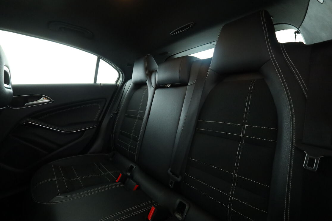 Mercedes-Benz Classe A 200 d Sensation 7G-DCT — photo 13