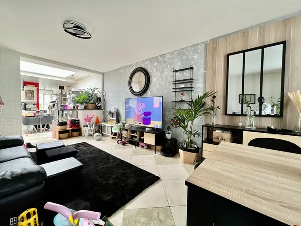 TOURCOING - Maison avec garage et extérieur
