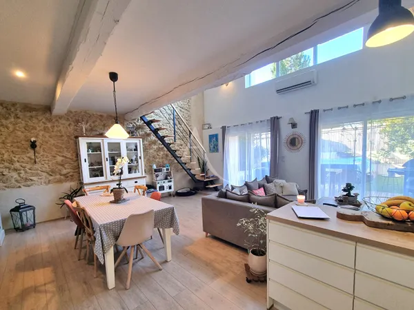 Maison rénovée 140 m² - 4 chambres - Grand garage - jardin sans vis-à-vis - Moussan