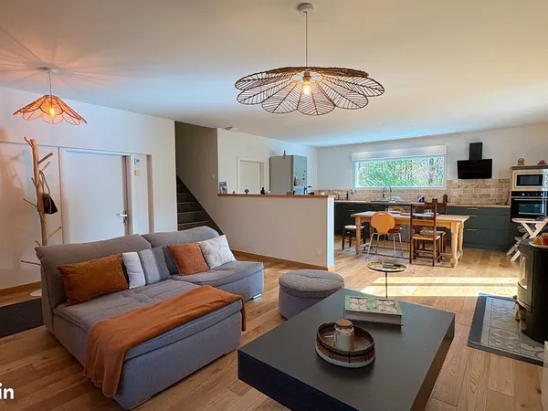 Maison de campagne entièrement rénovée - 6 pièces - 118 m² - Terrain arboré de 2 200 m²