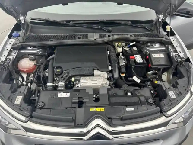 Citroën C4 puretech 130 s&amp;s eat8 — photo 29