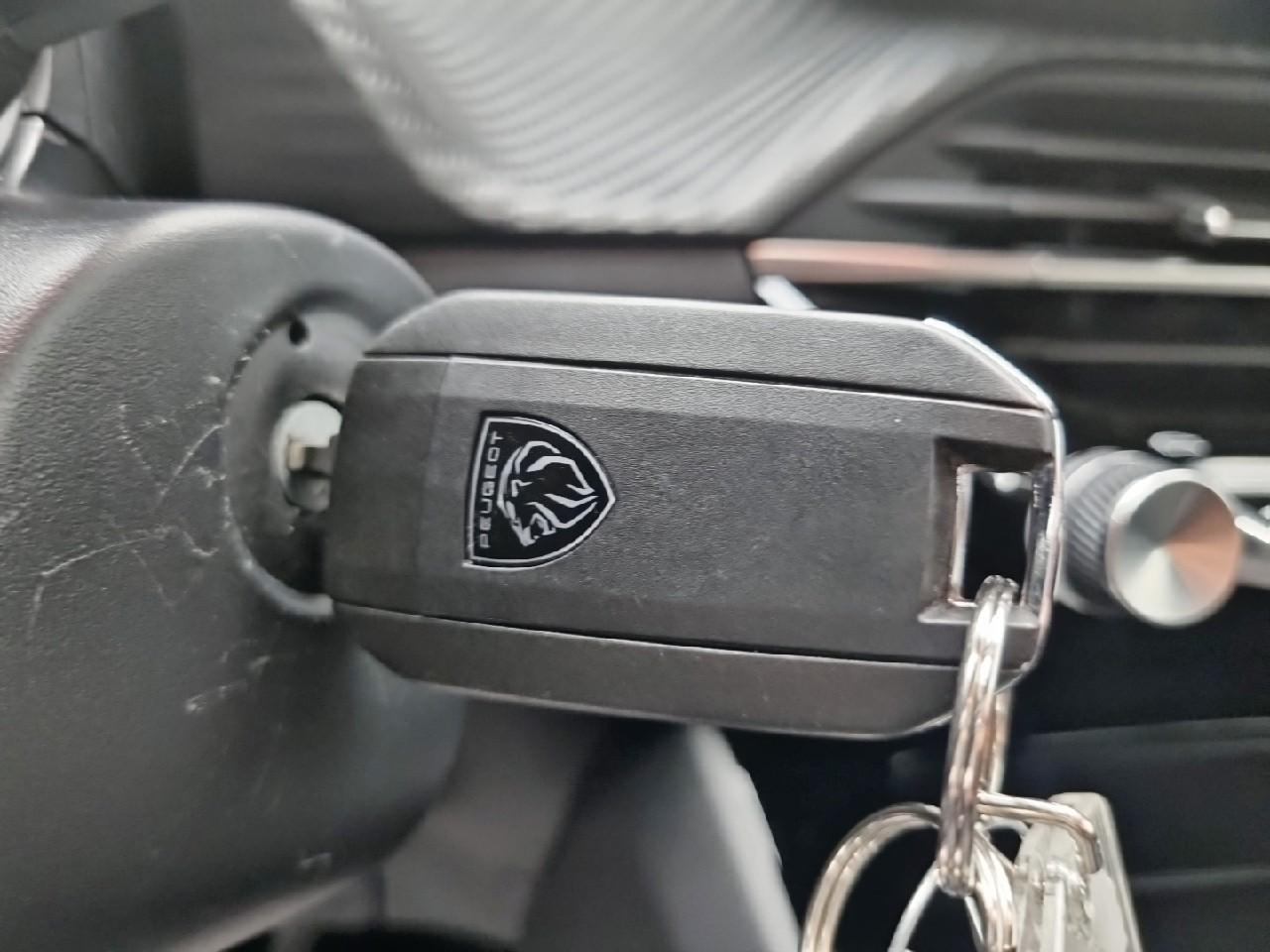 Peugeot 2008 100 s&s bvm6 style — photo 20