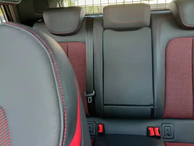 Audi Q2 30 tdi 116 bvm6 — photo 30