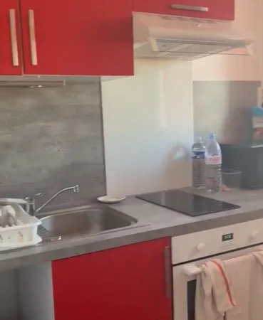 Appartement à louer 36m2 avec balcon et cave