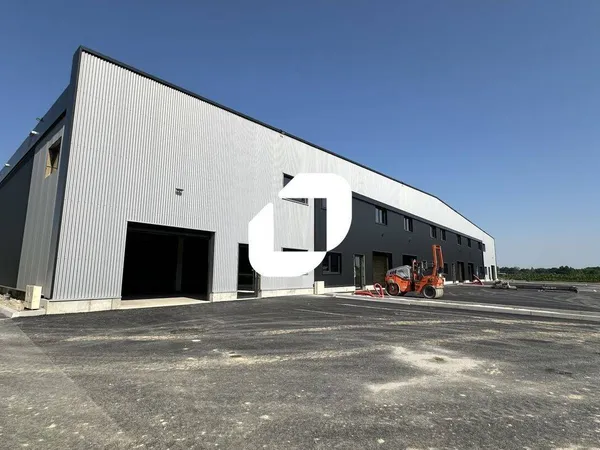 Local d'activité 492 m²