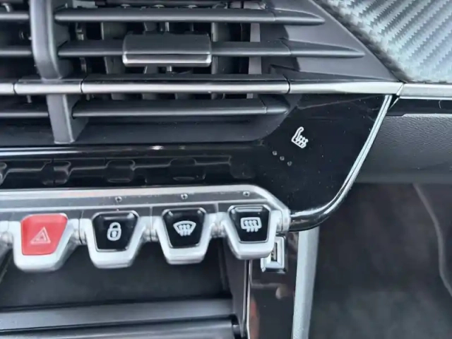 Peugeot 2008 electrique 136 ch — photo 24
