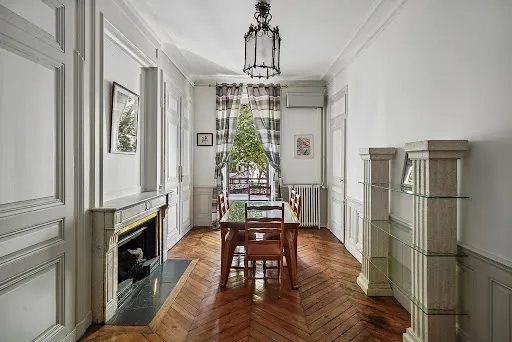 Appartement 5 pièces 143 m²
