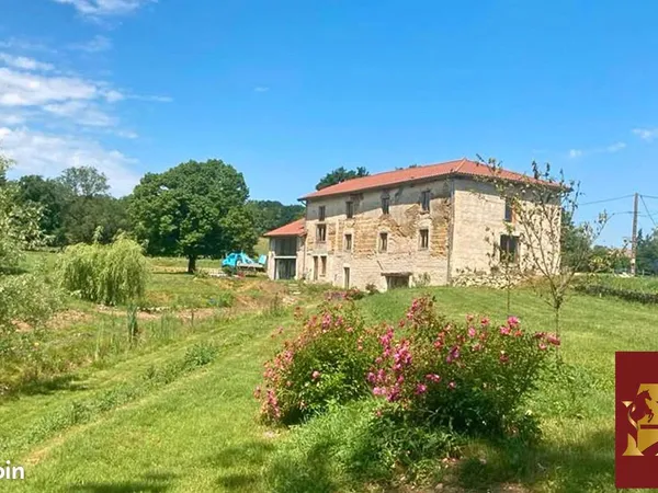Propriété 12 pièces 182 m²