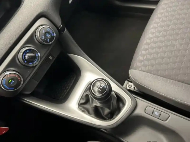 Toyota Yaris 70 vvt-i dynamic — photo 14