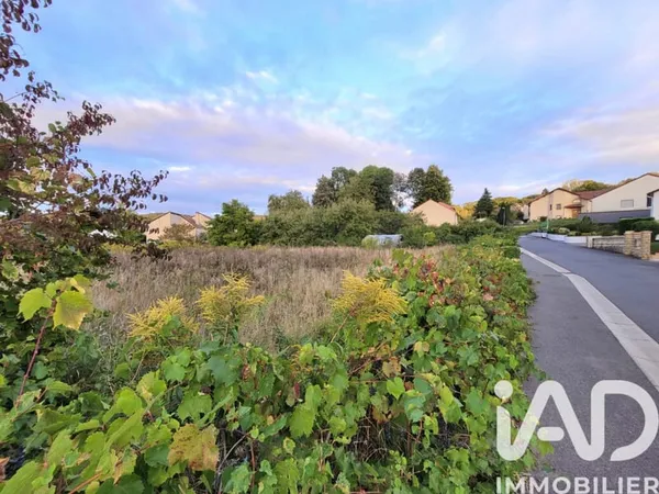 Terrain 770 m²
