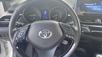 Toyota C-Hr 122h Graphic 2WD E-CVT RC18 — photo 12