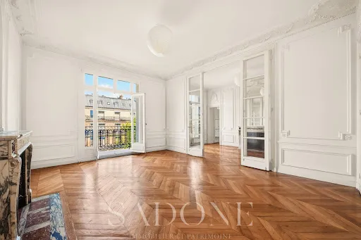Appartement 6 pièces 193 m²