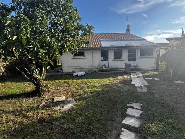EXCLUSIVITÉ - PAREMPUYRE - MAISON DE 101,15 m2 ENVIRON A RÉN