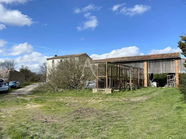 Maison 8 pièces 215 m²