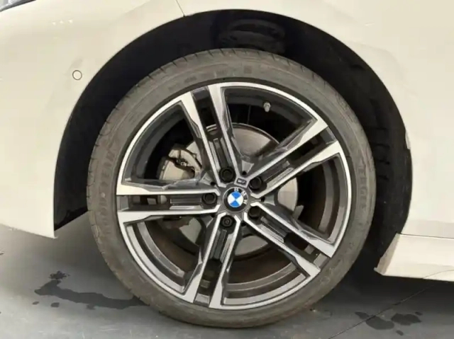 Bmw Serie 1 série 1 118i 136ch m sport — photo 9