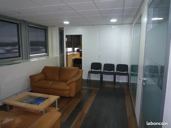 Bureaux à louer 12 à 92 m² - ZFU - Direct propriétaire