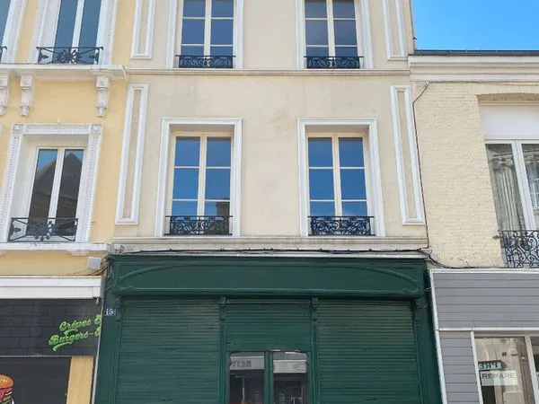 Immeuble 5 pièces 104 m²