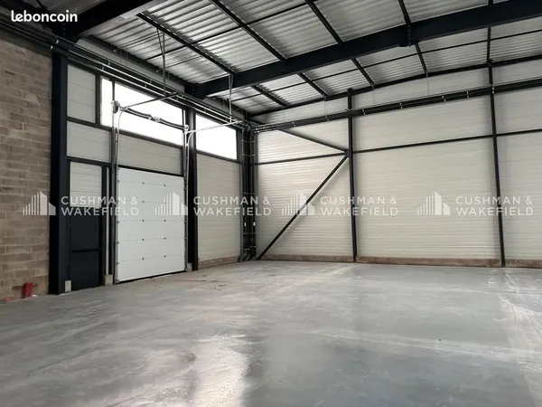 Local d'activité 525 m²