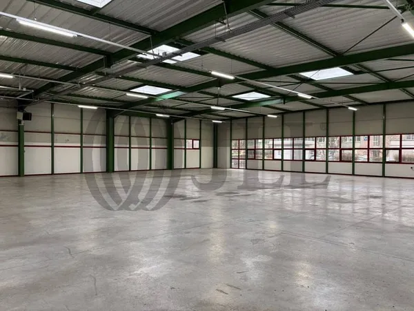 Local d'activité 495 m²