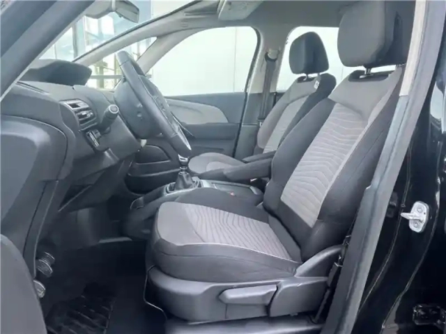 Citroën C4 Picasso puretech 130 s&amp;s bvm6 — photo 7