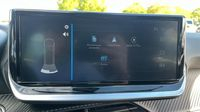 Peugeot 208 1.2 PureTech 100ch S&S Active — photo 28