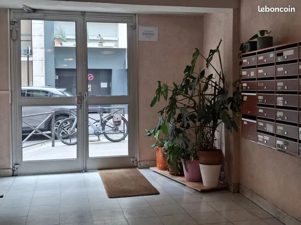 Parking sécurisé Paris 20 Gambetta