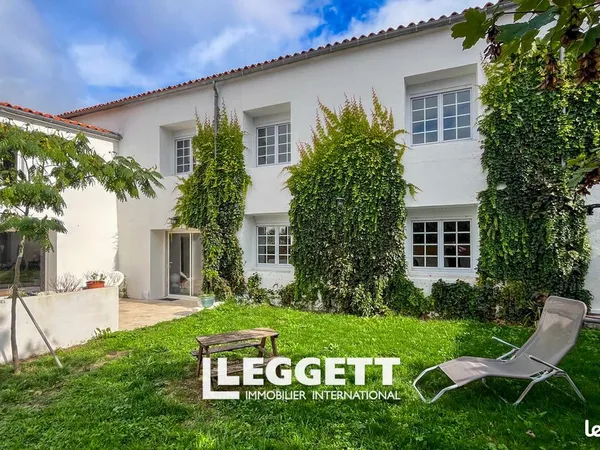 Maison 1 pièce 197 m²